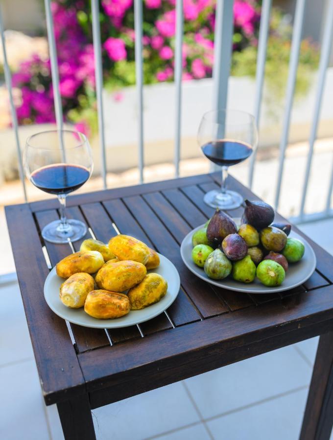 Villa Lela Serena By Ezoria Villas Protaras Bagian luar foto